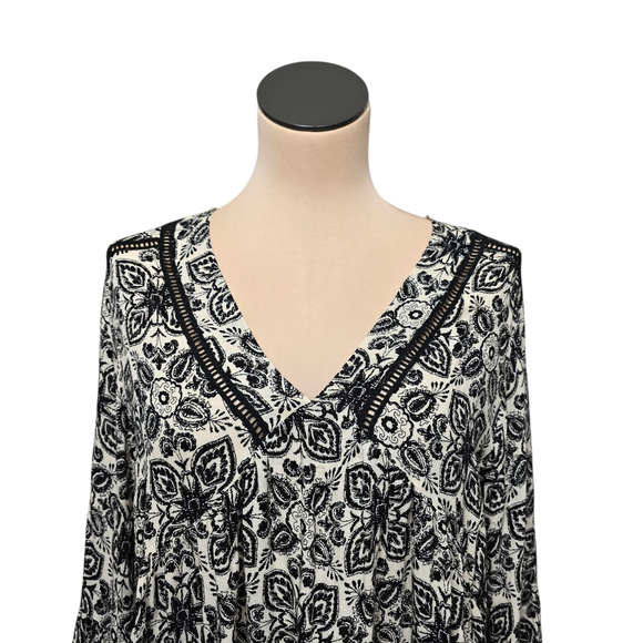 Eri + Ali Blouse Womens Medium Floral Print Bell Sleeve Boho Top Rayon - Picture 8 of 11